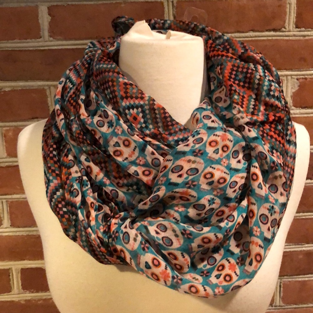 D&Y Multi Loop Scarf